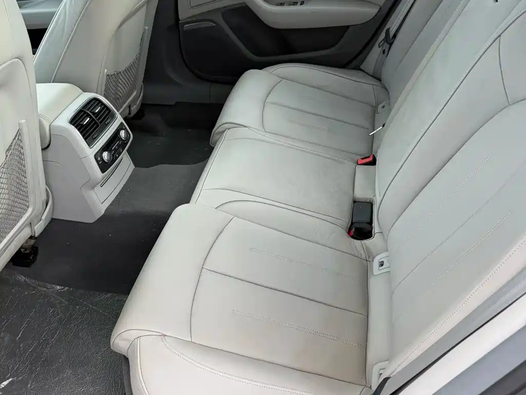 Audi A6L — миниатюра 10