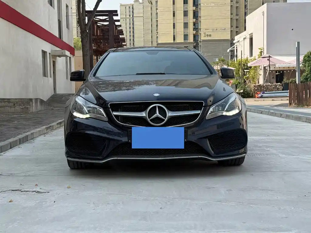 Mercedes-Benz E-Class (Import) — миниатюра 2