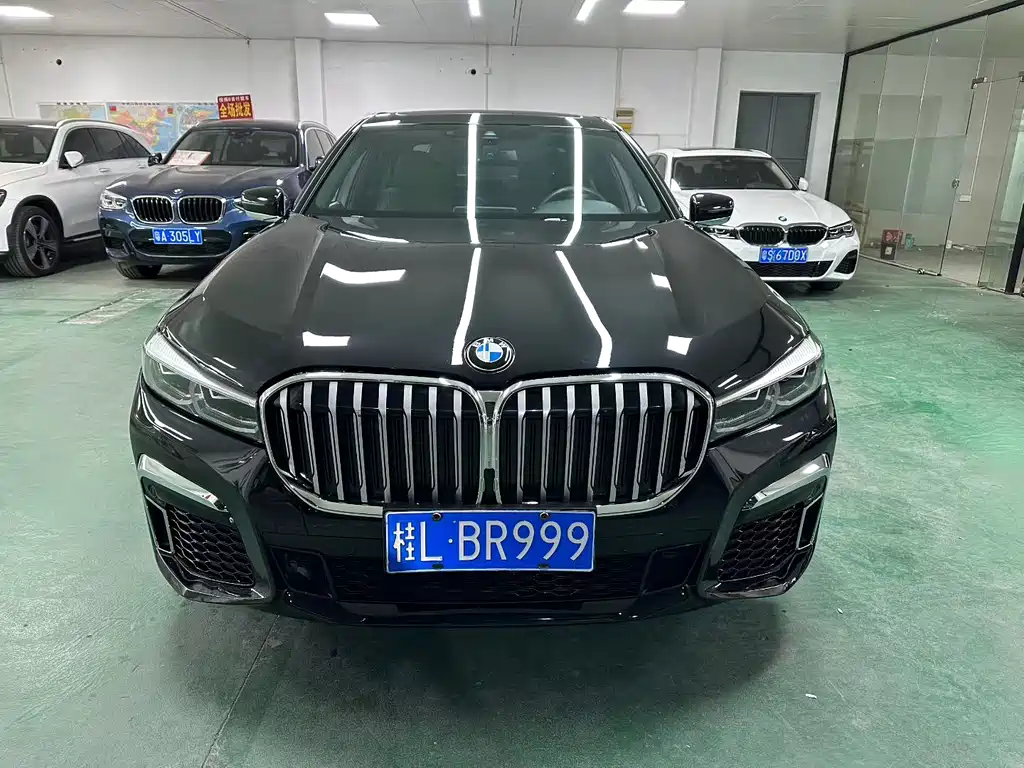 BMW 7 SERIES