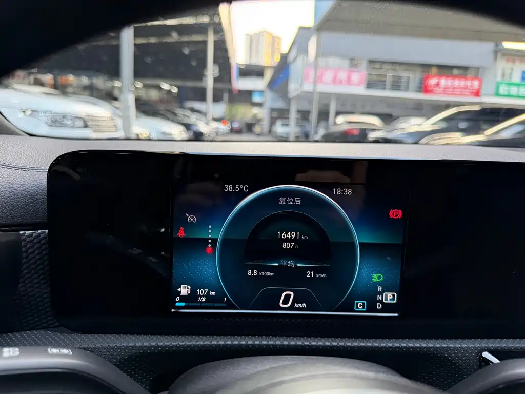Mercedes-Benz A-Class — миниатюра 6