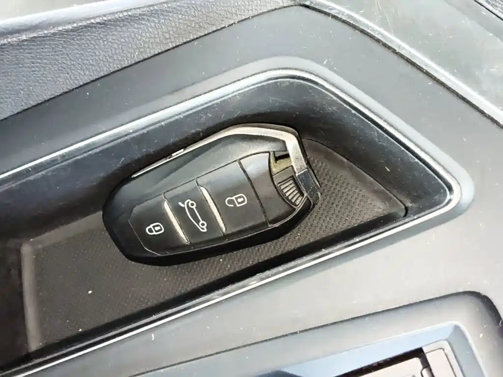 Peugeot 5008 — миниатюра 9