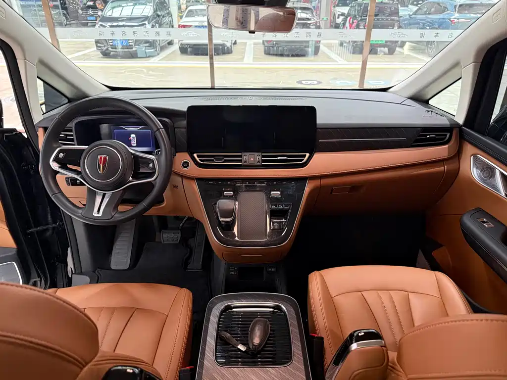 Hongqi HQ9 PHEV 2024 2.0T