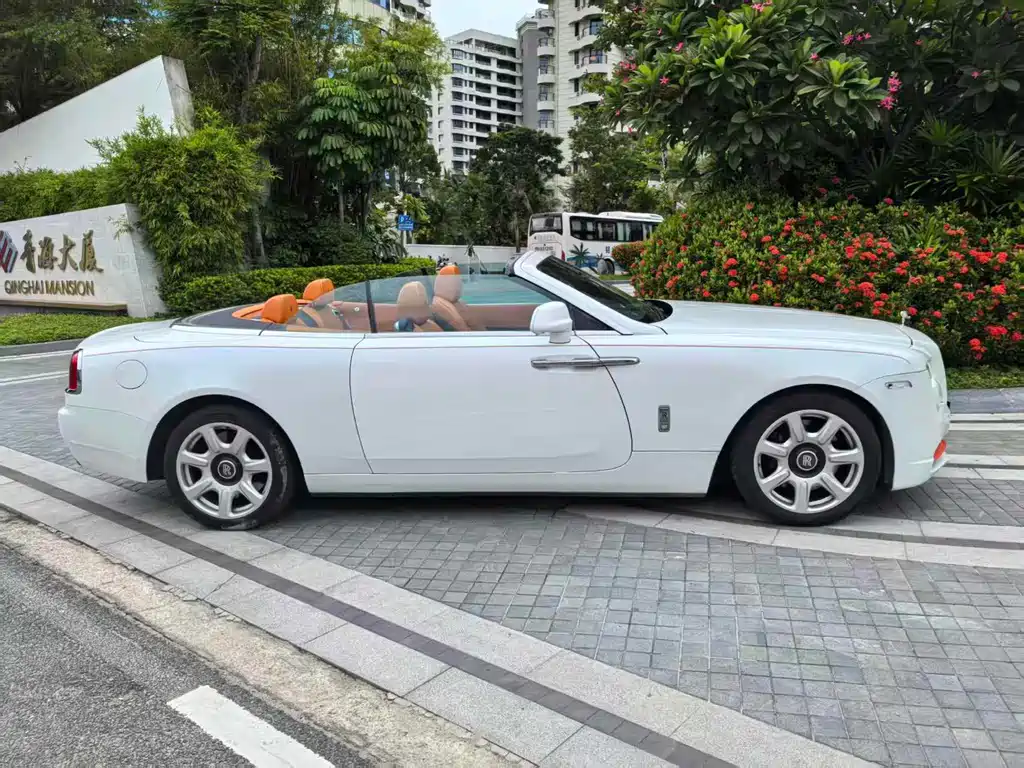 Rolls-Royce Dawn — миниатюра 9