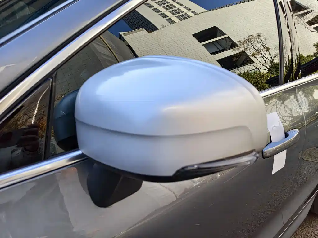 VOLVO XC60 PLUG IN HYBRID