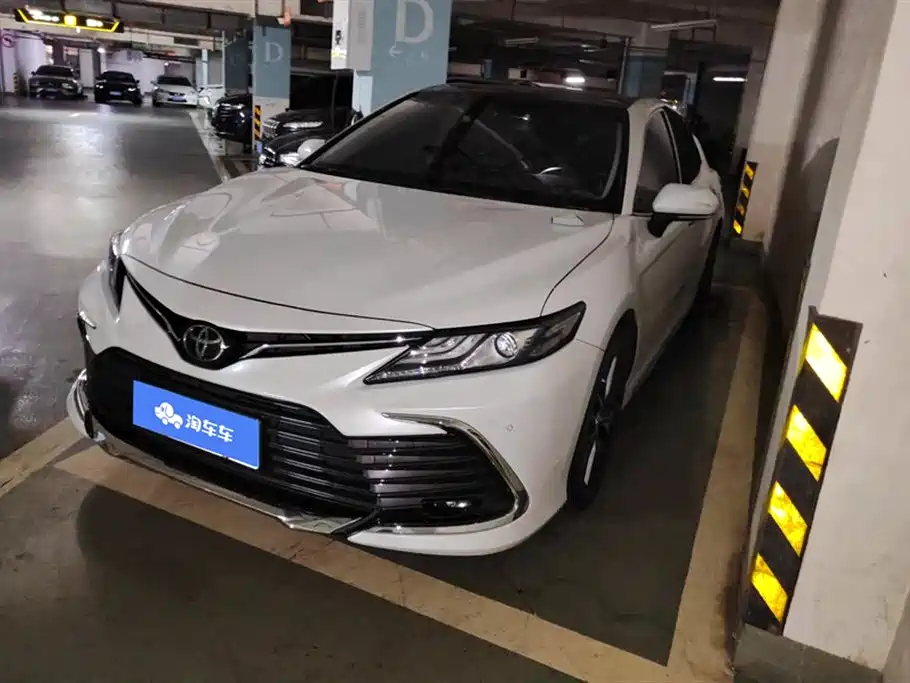 Toyota Camry 2023 2.5G Luxury Edition