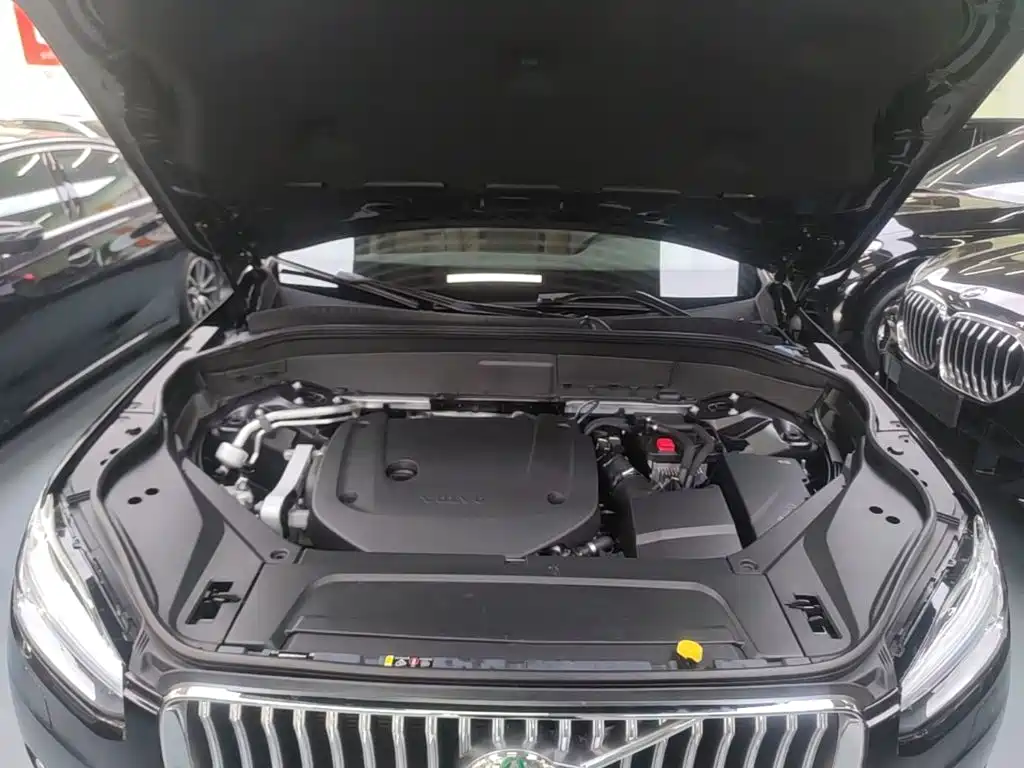 Volvo XC90 — миниатюра 20