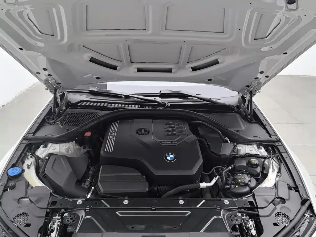 BMW 3 Series — миниатюра 6