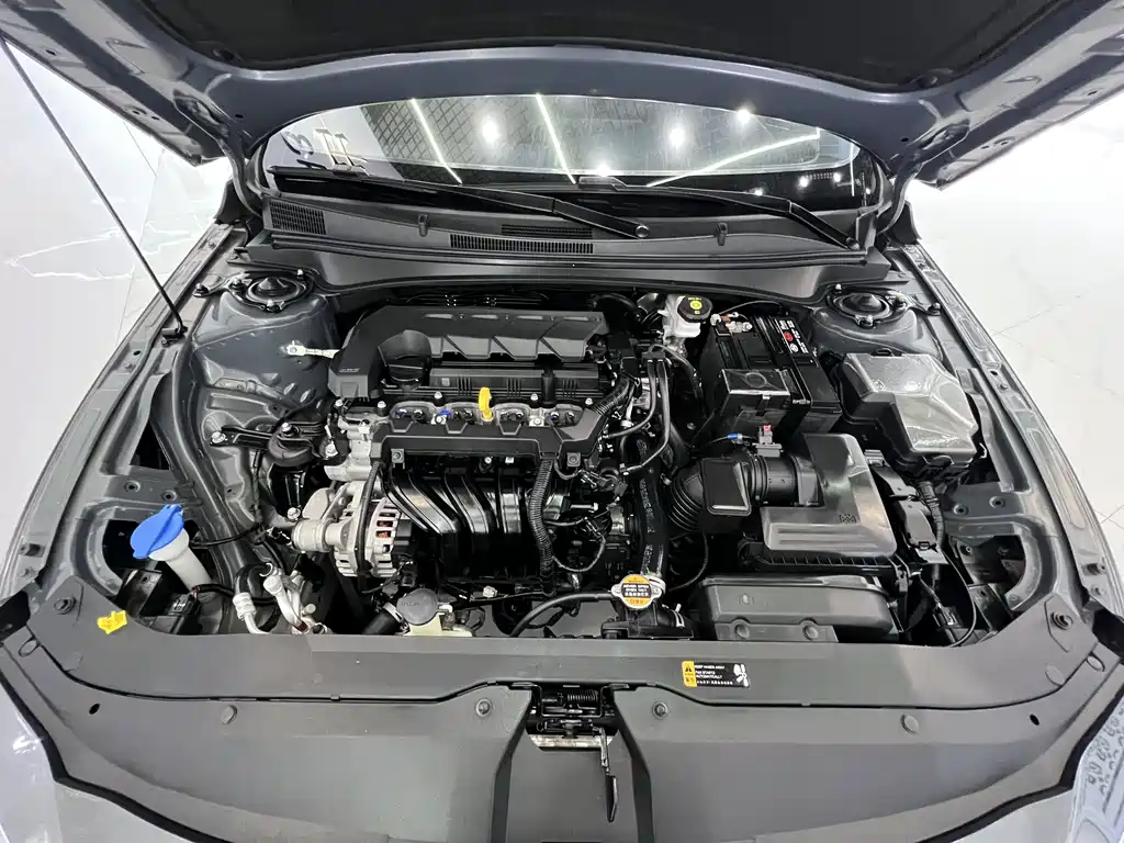 Hyundai Elantra — миниатюра 20