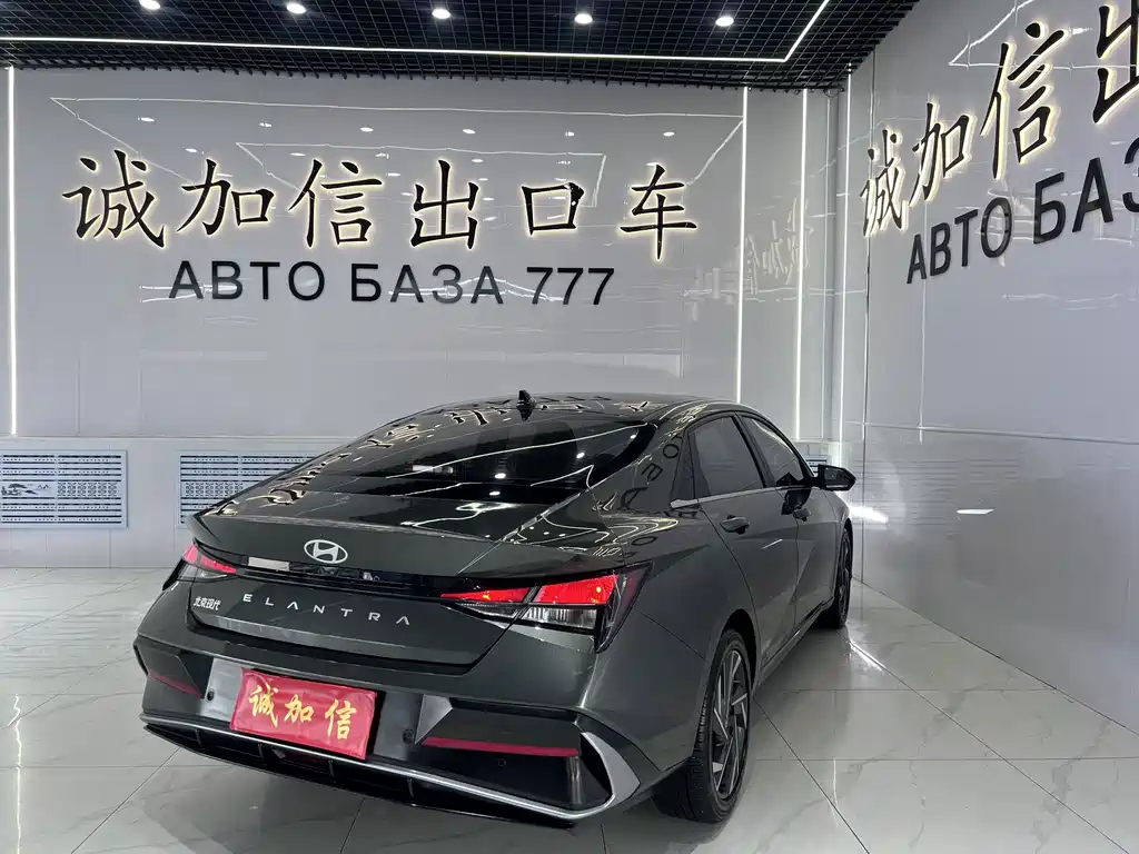 Hyundai Elantra — миниатюра 4
