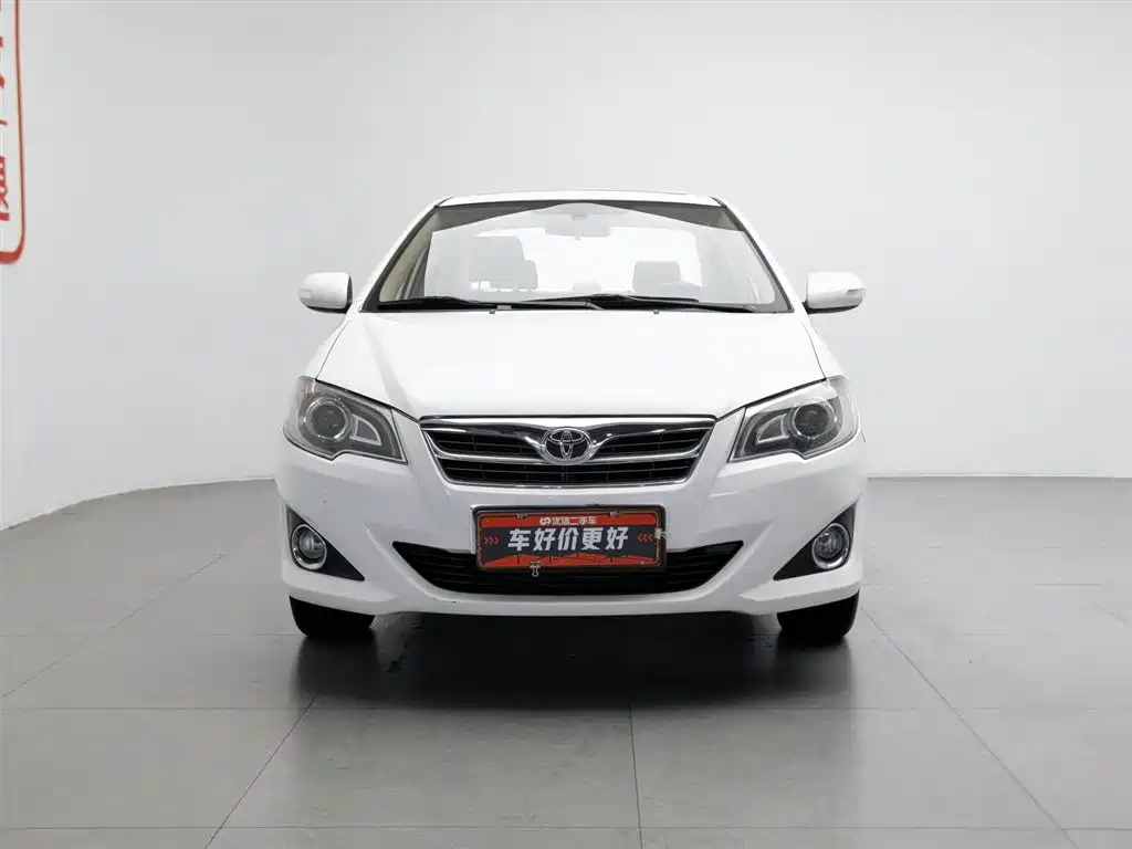 Toyota Corolla 2013 1.6L MT Luxury