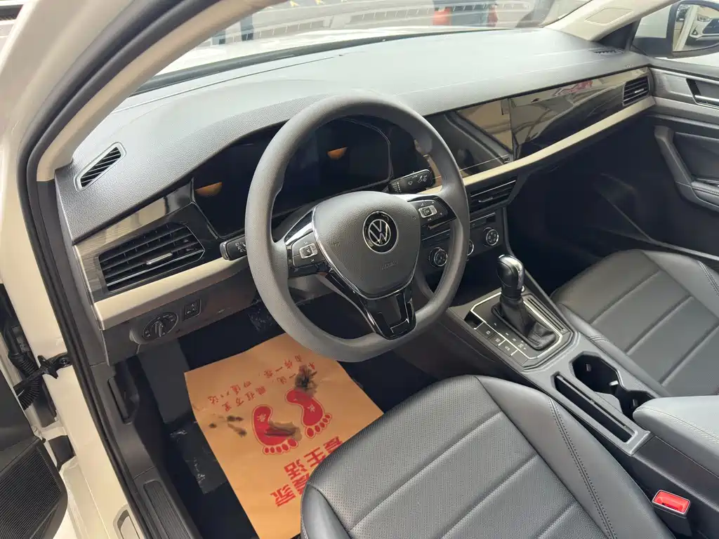 Volkswagen Lavida — миниатюра 7
