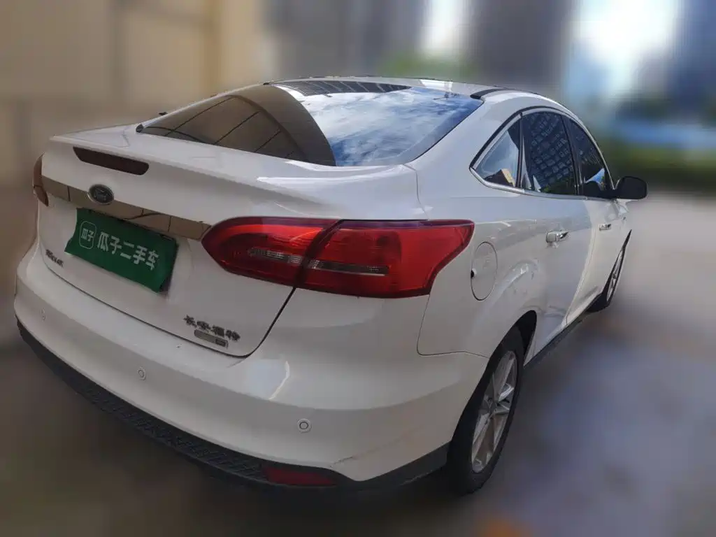 Ford Focus — миниатюра 6