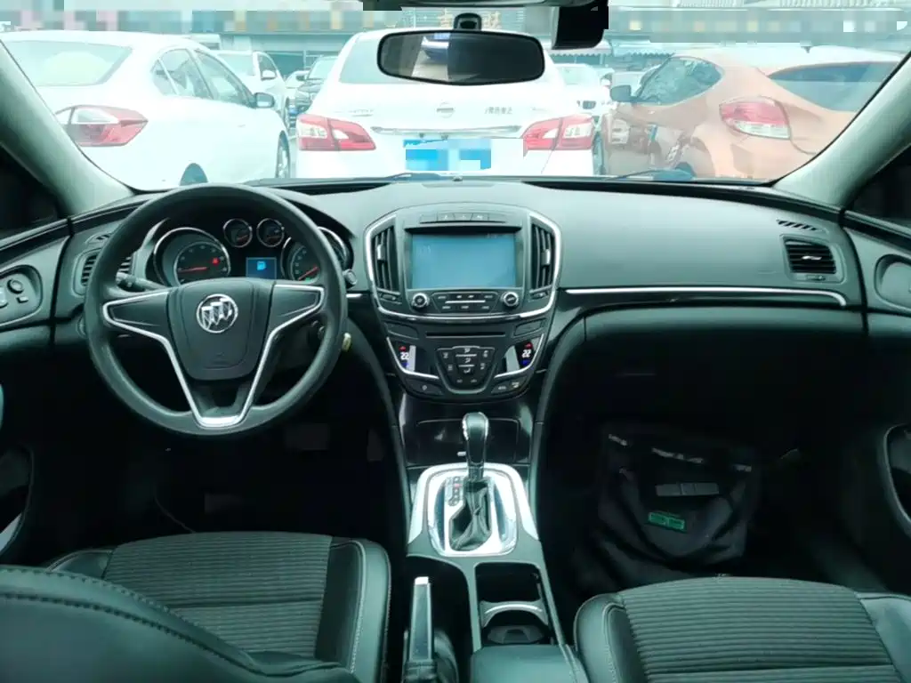 Buick Regal — миниатюра 10