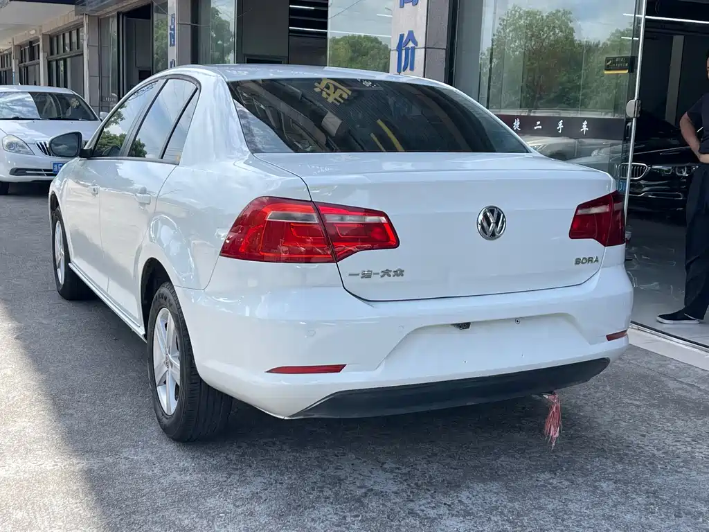 Volkswagen Bora — миниатюра 14
