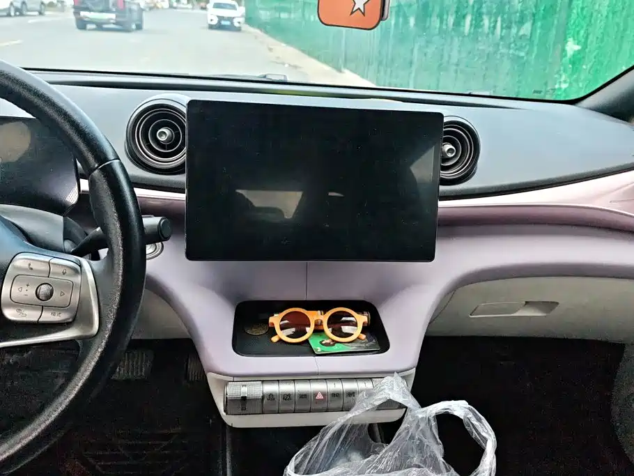 BYD Dolphin 2021 — фото 13