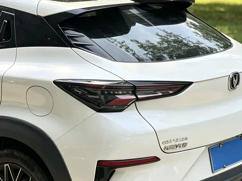 Changan UNI-T — миниатюра 4
