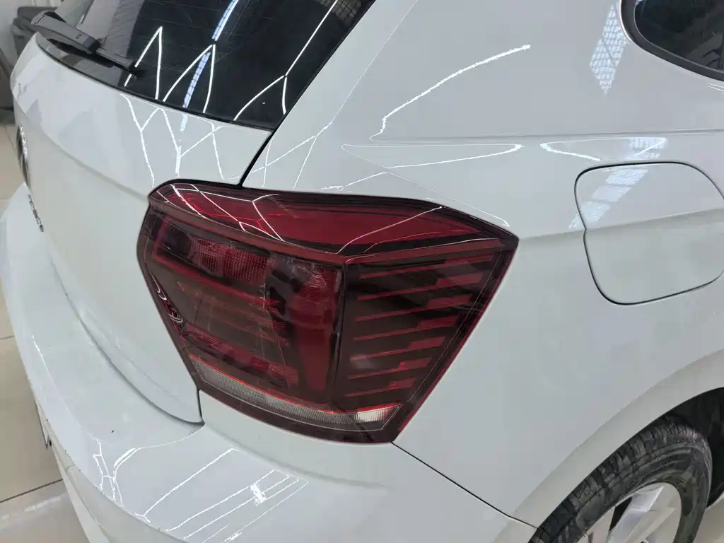 Volkswagen Polo — миниатюра 12