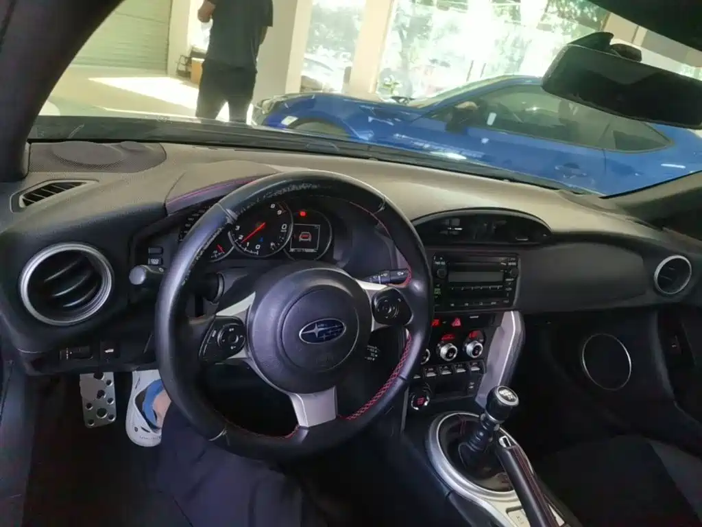 Subaru BRZ — миниатюра 10
