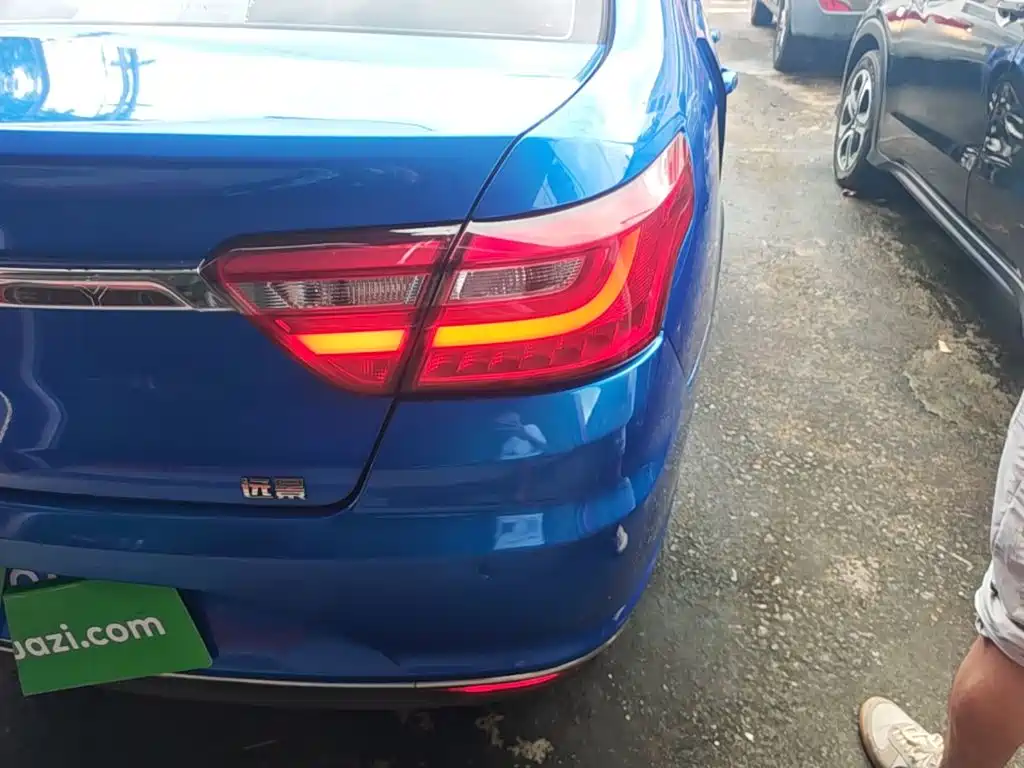 Geely Vision — миниатюра 8