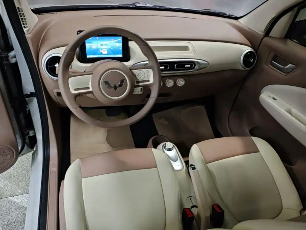 Wuling MINIEV — миниатюра 10