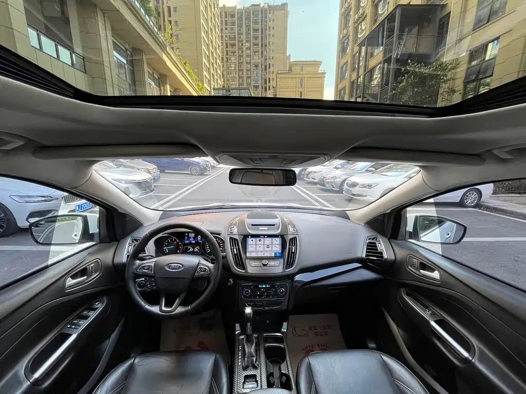 Ford Kuga — миниатюра 13