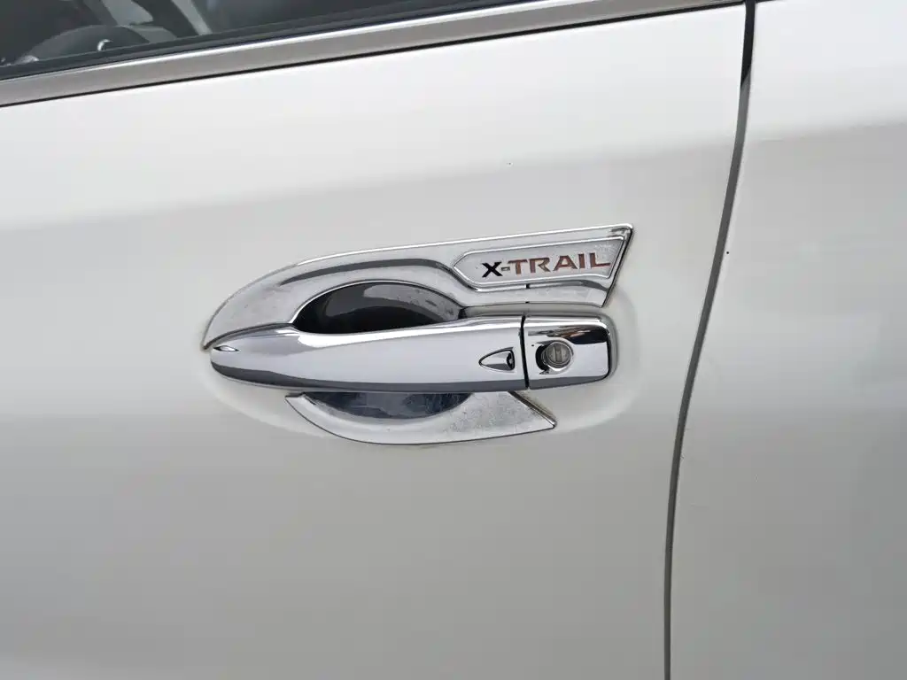 Nissan X-Trail — миниатюра 18