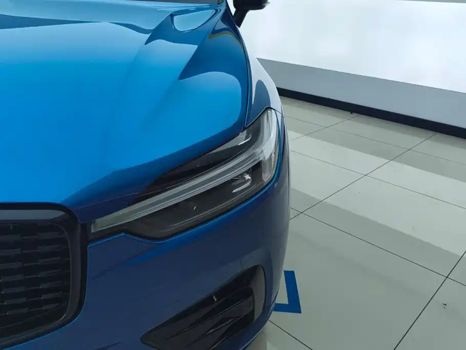 Volvo XC60 — миниатюра 5