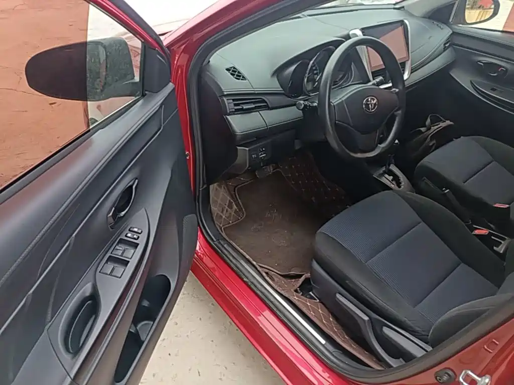 Toyota Yaris L — миниатюра 16