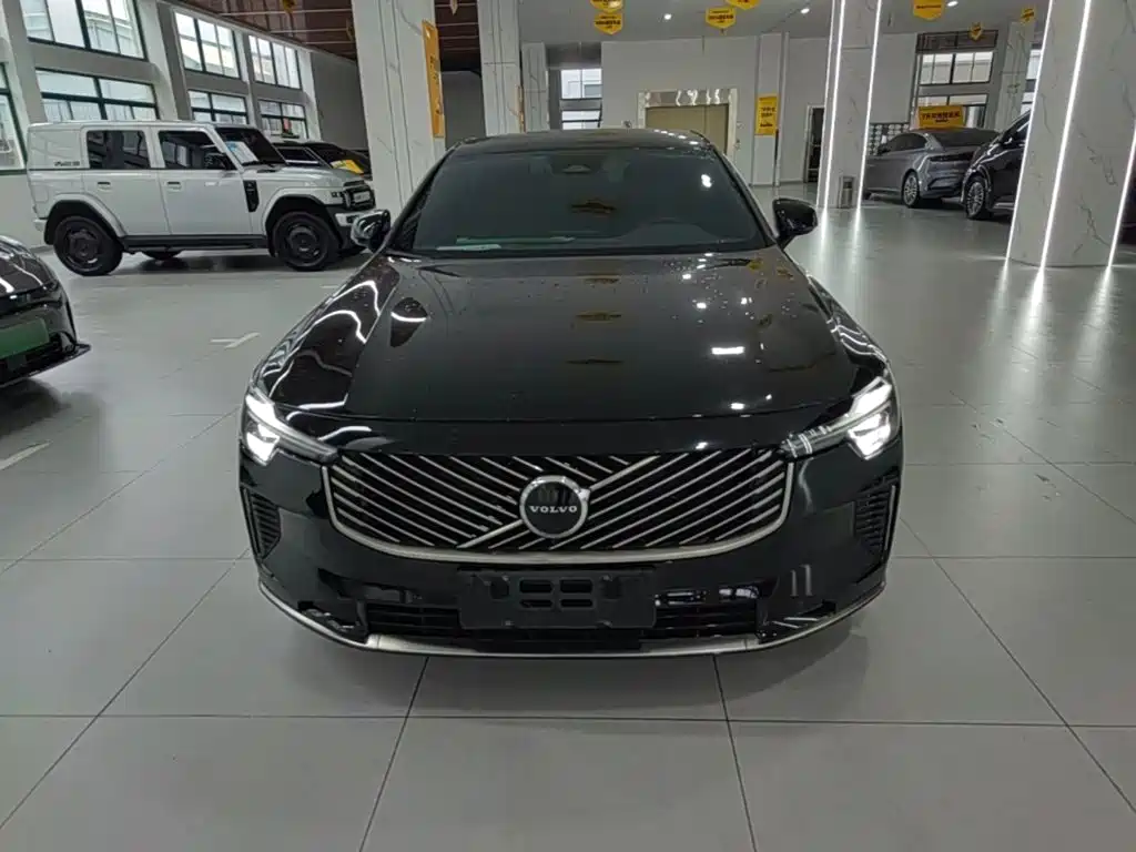 Volvo S90 — миниатюра 3