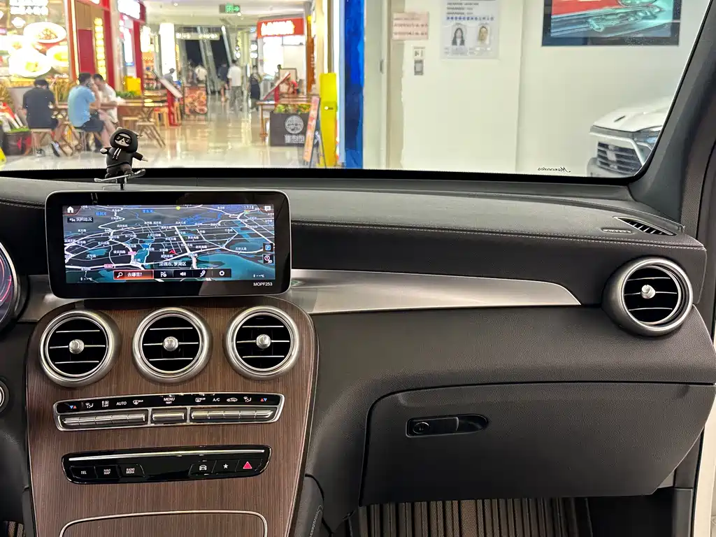 Mercedes-Benz GLC — миниатюра 18