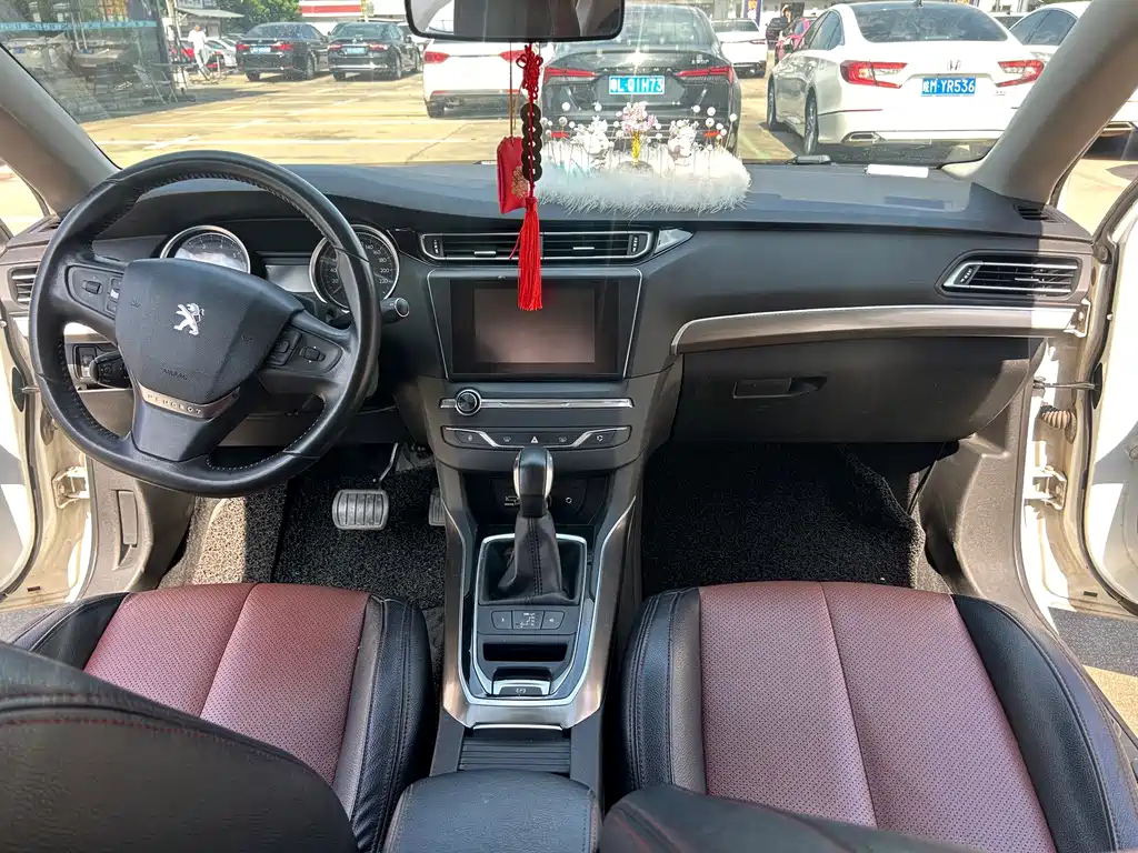 Peugeot 408 — миниатюра 10