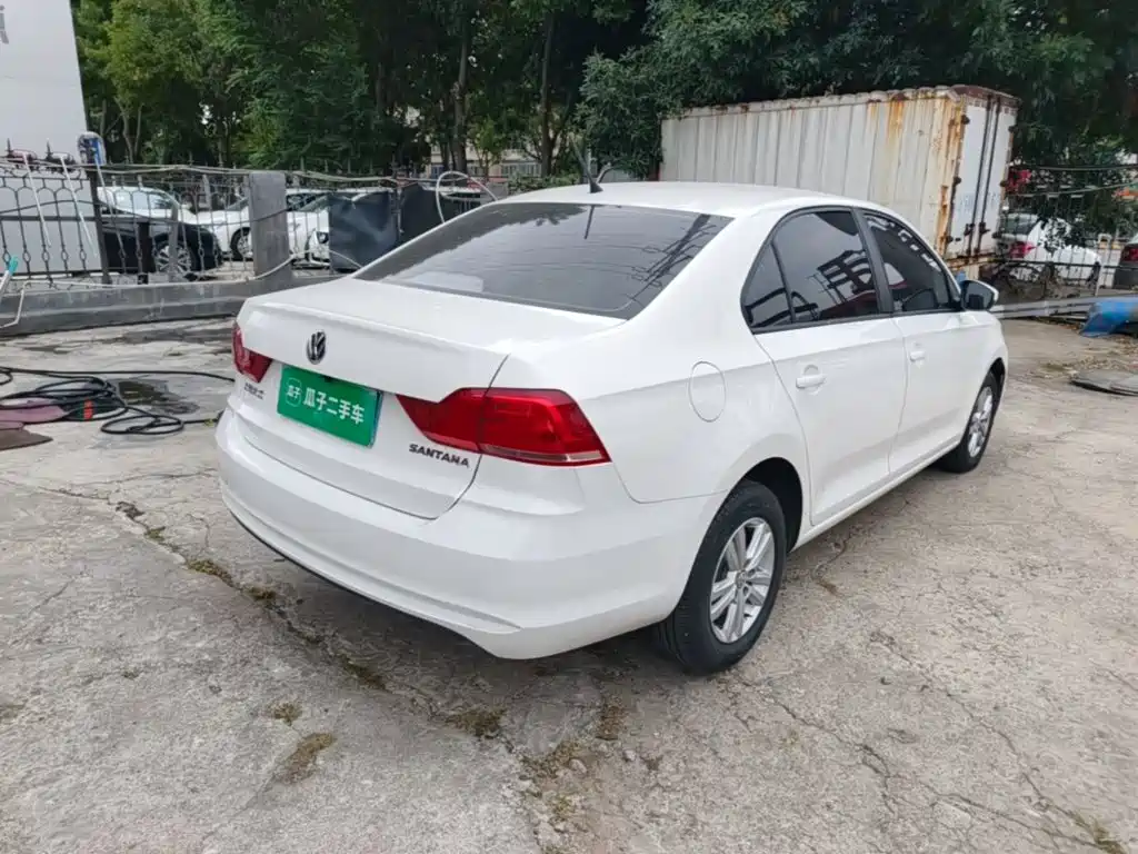 Volkswagen Santana — миниатюра 7