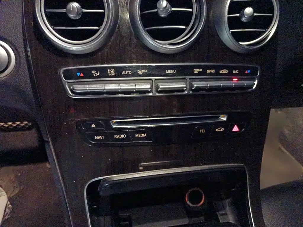 Mercedes-Benz GLC — миниатюра 6