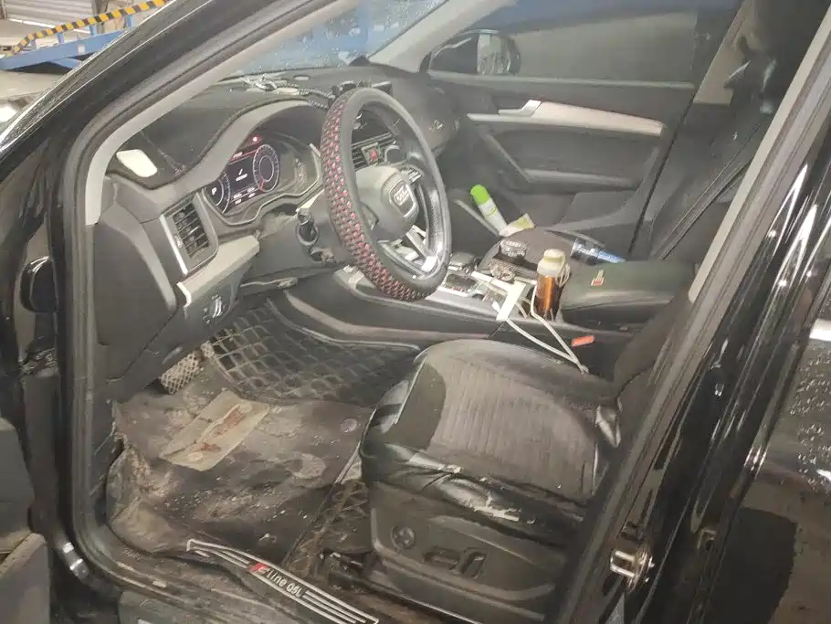 Audi Q5L — миниатюра 9