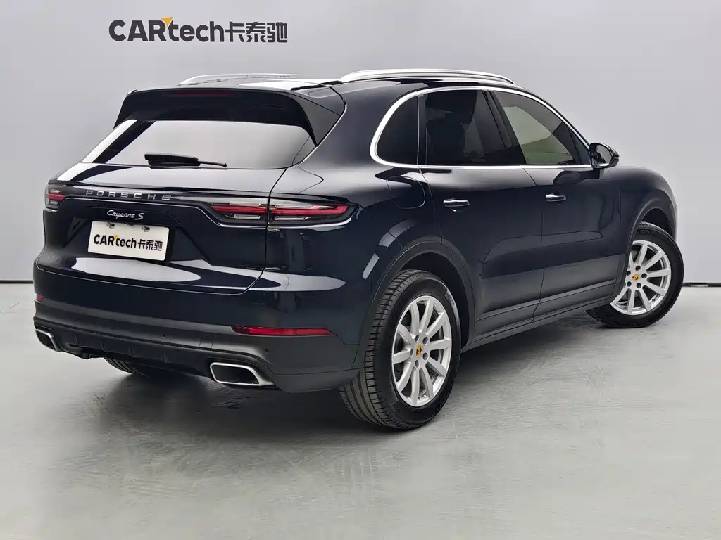 Porsche Cayenne — миниатюра 4