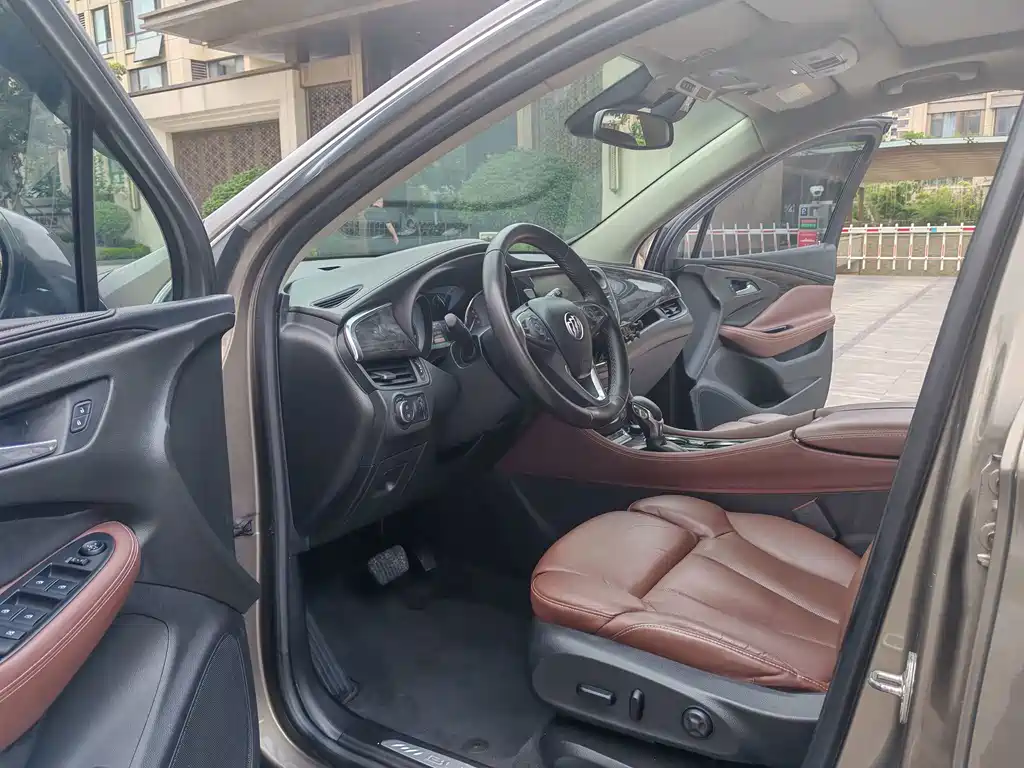 Buick Envision Plus — миниатюра 10