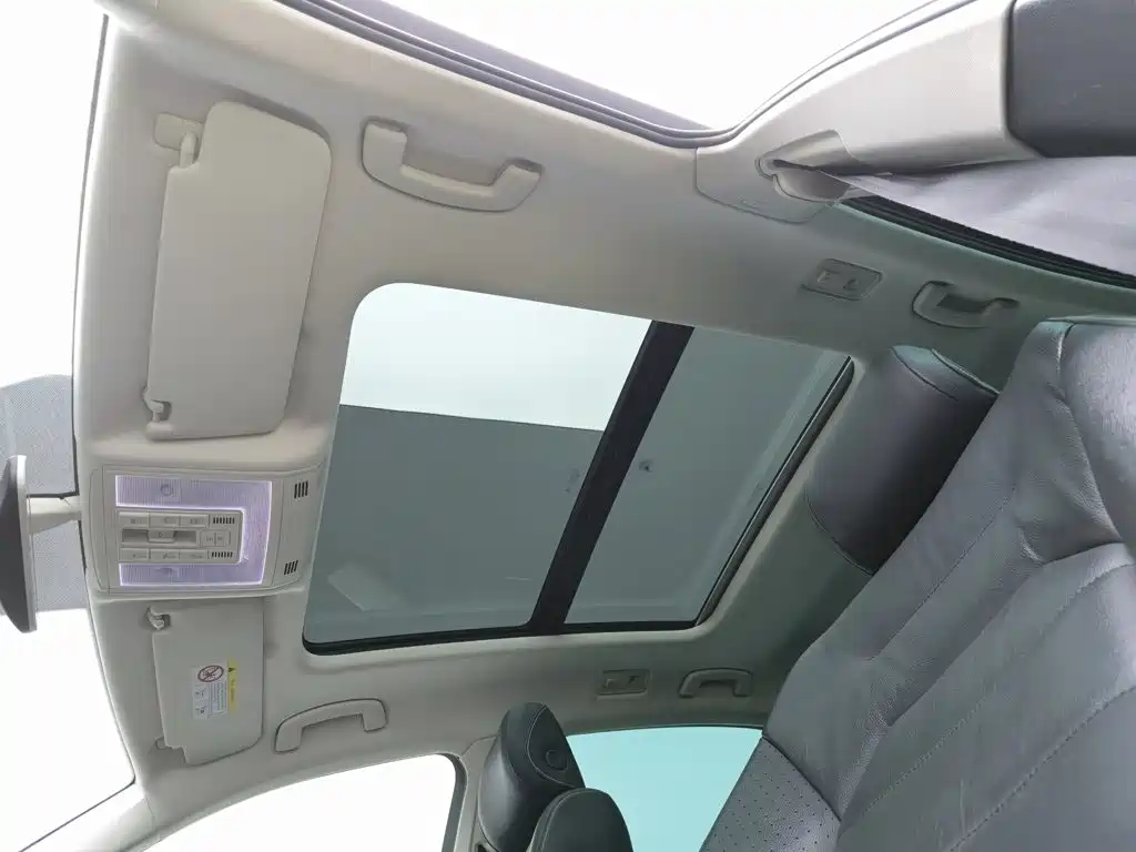 Volkswagen Phideon — миниатюра 14