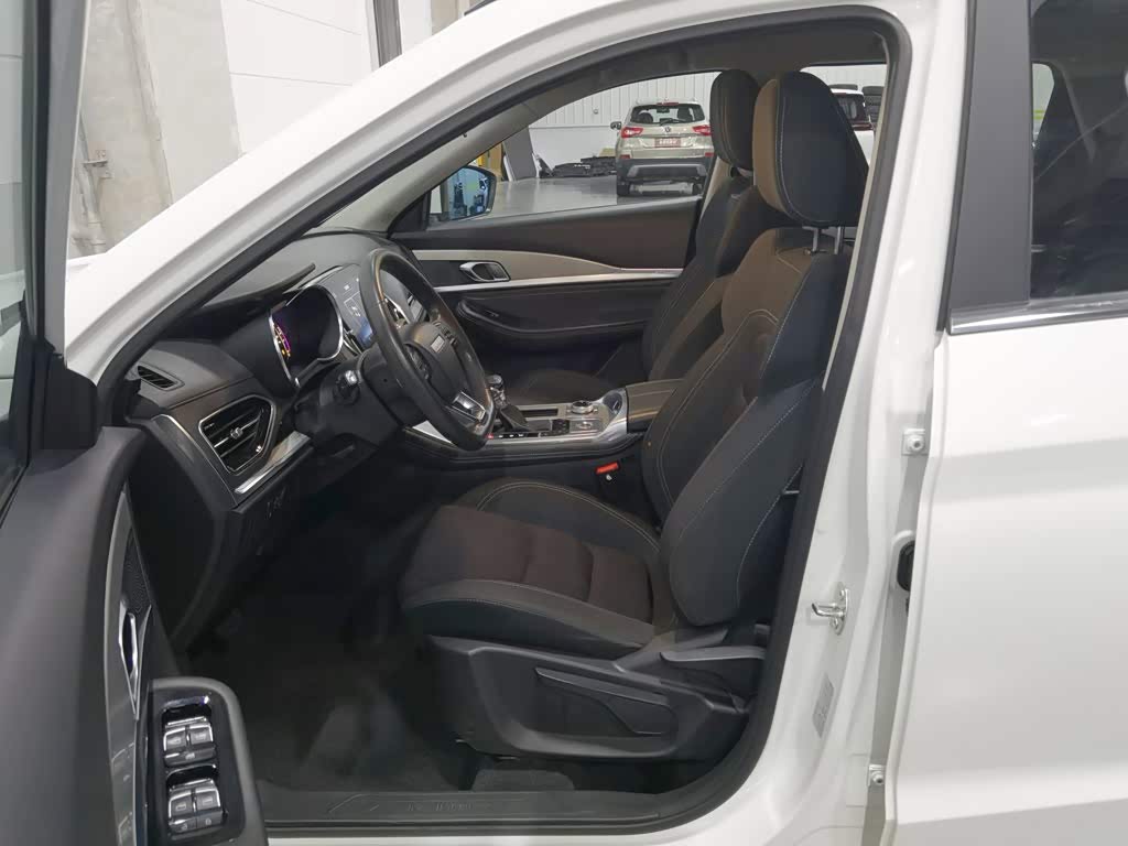 Jetour Jetour X70 1.5 л 2021 г. Белый, пробег 32300 км