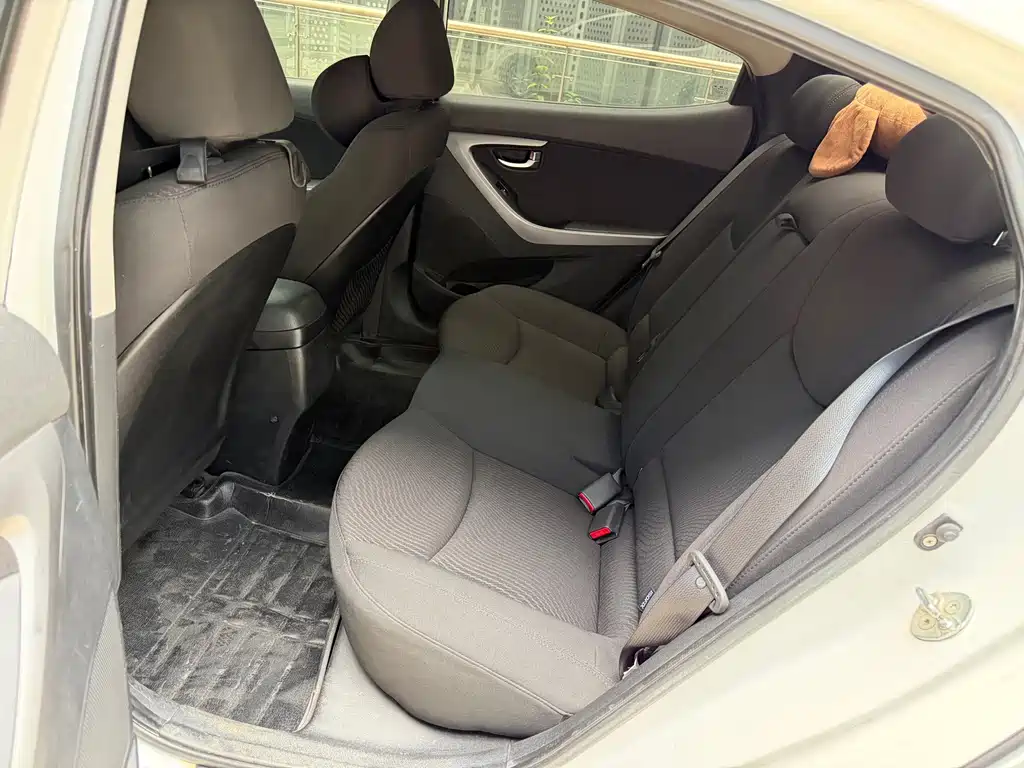 Hyundai Elantra Langdong — миниатюра 7