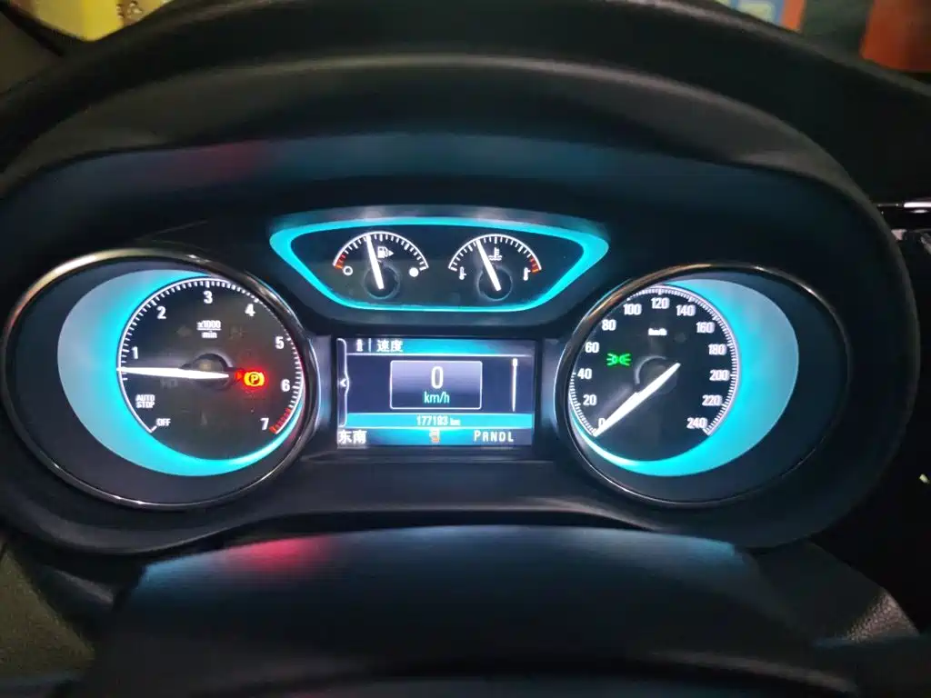 Buick Envision Plus — миниатюра 12