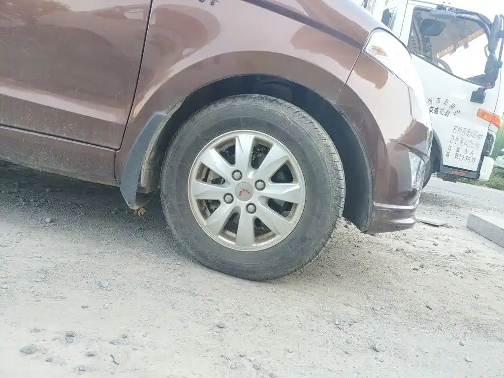 Wuling Hongguang — миниатюра 10