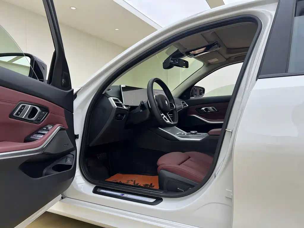 BMW 3 Series — миниатюра 8