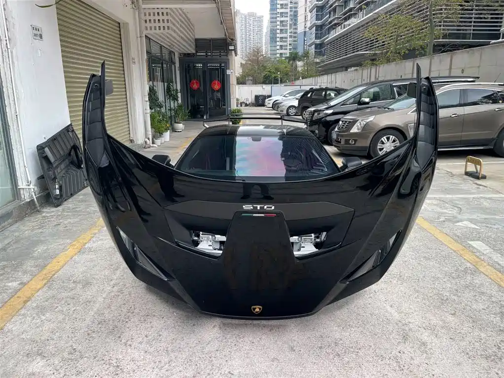 LAMBORGHINI HURACÁN