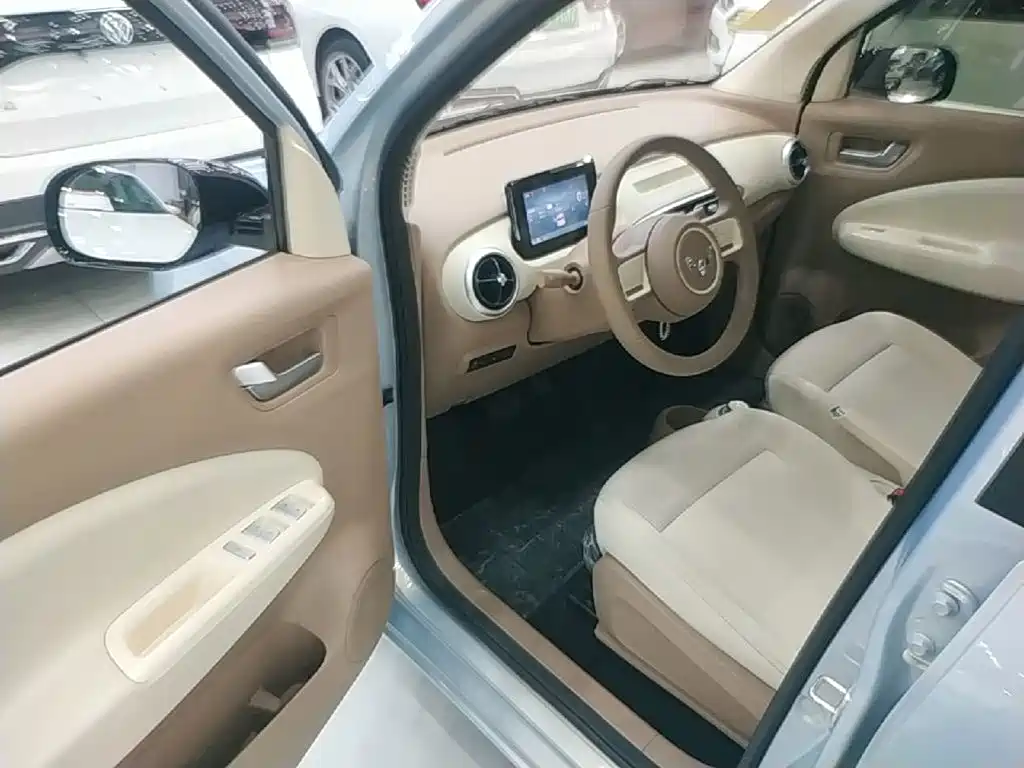 Wuling MINIEV — миниатюра 16