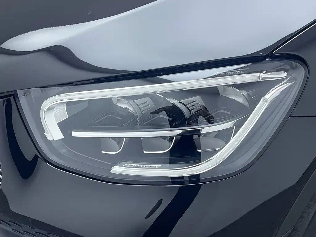 Mercedes-Benz GLC — миниатюра 9