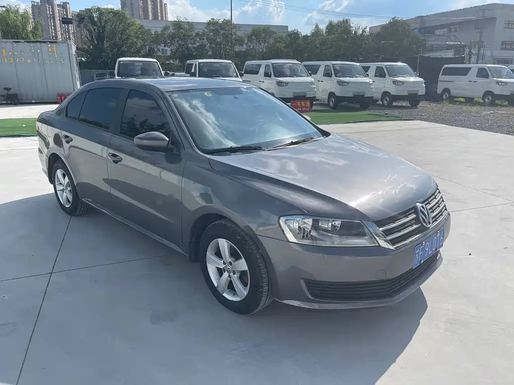 Volkswagen Lavida — миниатюра 2