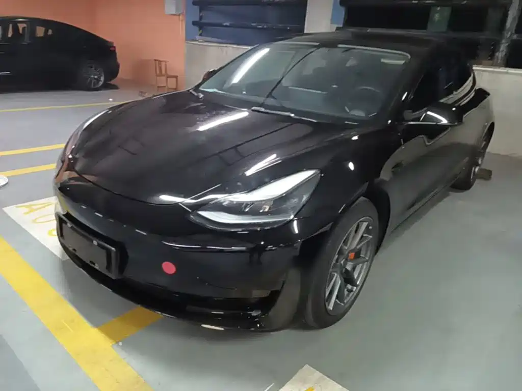 Tesla Model 3 — миниатюра 2