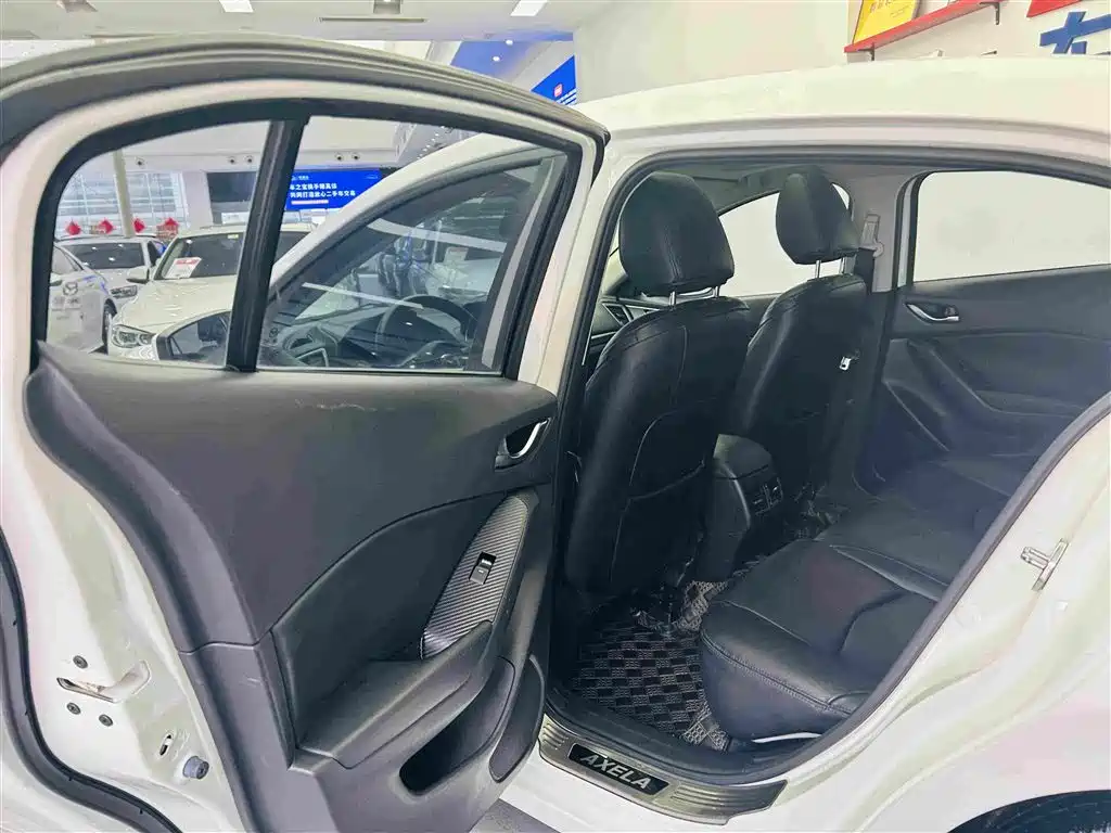 Mazda 3 Axela — миниатюра 23