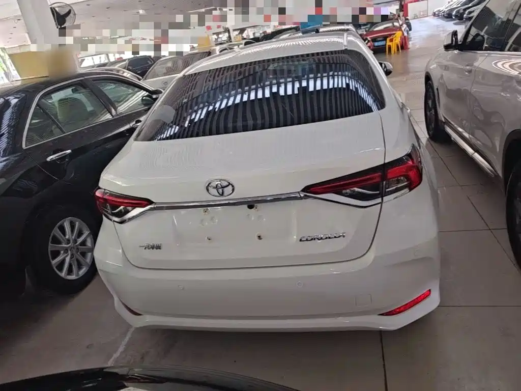 Toyota Corolla — миниатюра 6