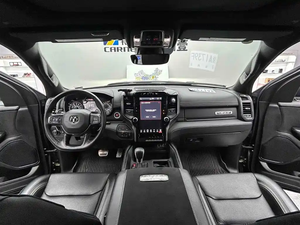 Ram Trucks 2022 6.2T